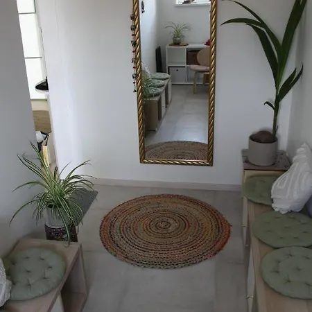 Private In Usha Studio Apartamento *